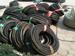 力學(xué)分析液壓接頭系統(tǒng)壓力異常